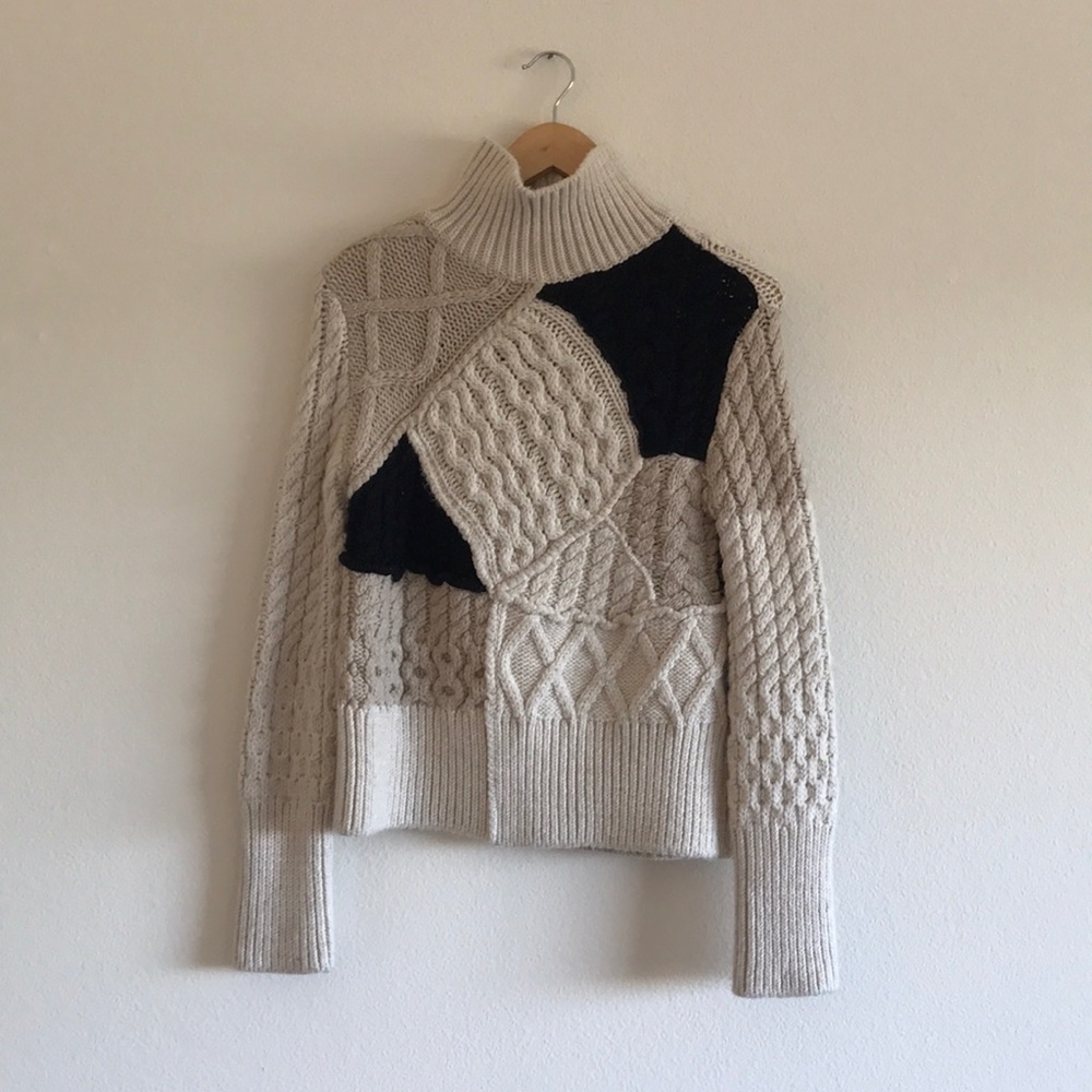 ➕Chunky cable knit Sweater!